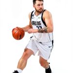 Luka Doncic Dallas Mavericks Trading Card Panini America-0